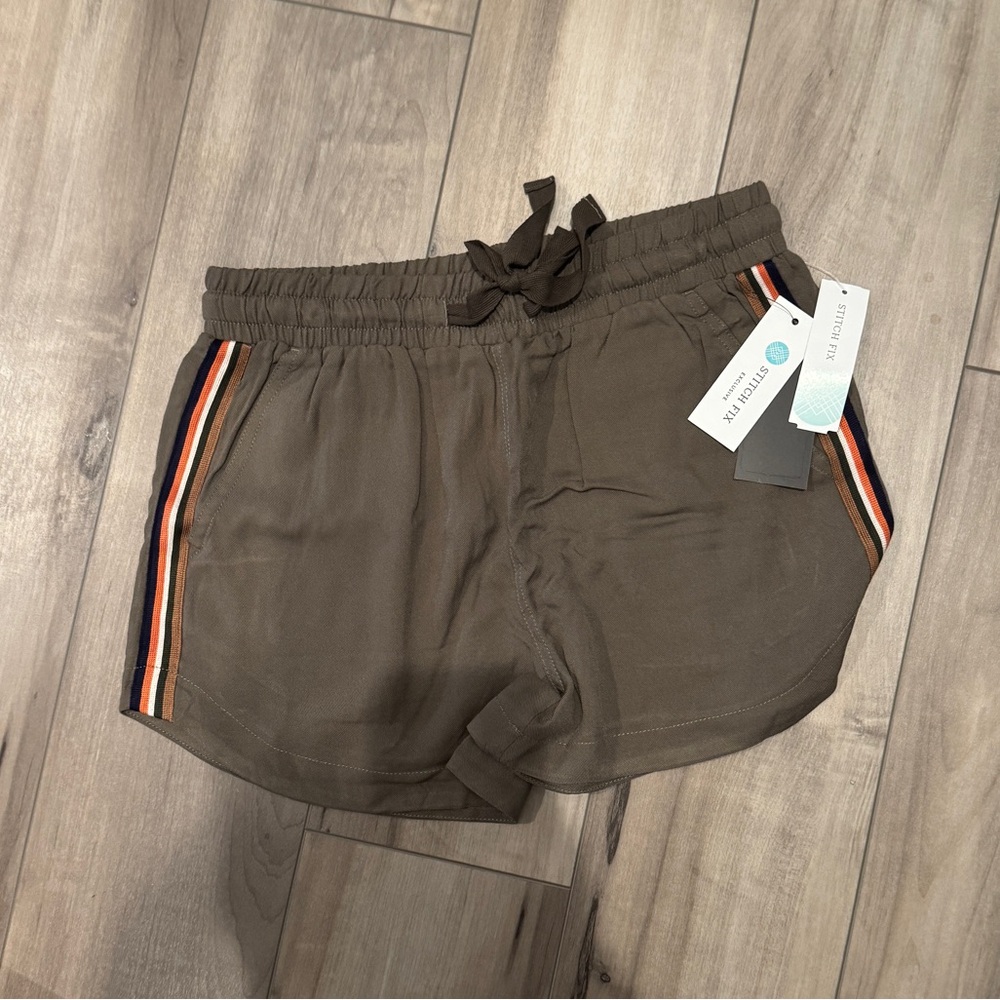 Tinsel Collette side stripe short.  Medium. Brand new with tags. Stitch fix